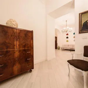  Appartamento Palazzo Dello Spagnolo